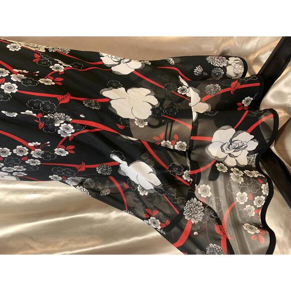 Vintage Trixxi Multi-Layered Dark Romantic Floral Maxi Dress - Picture 8 of 9